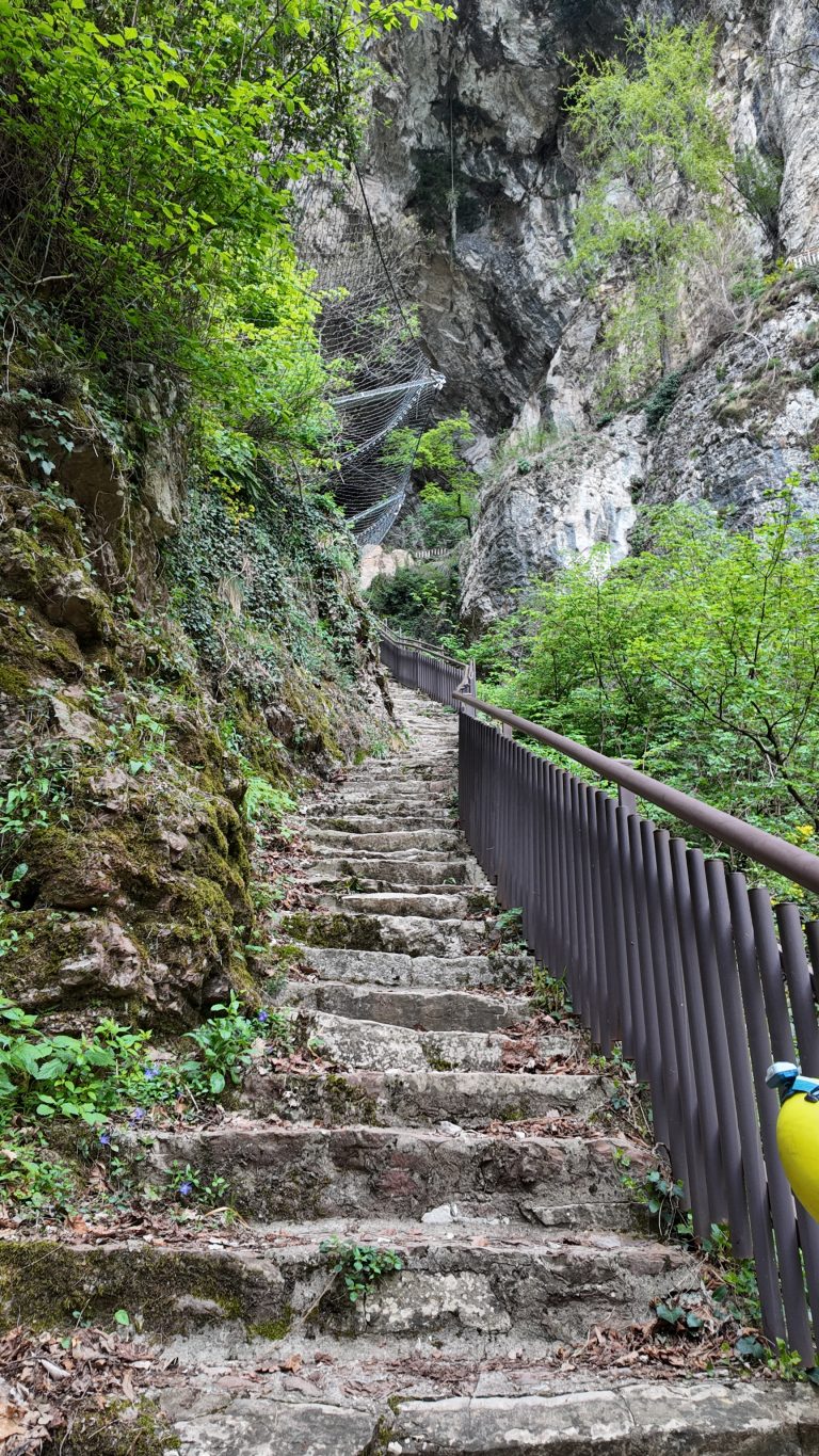 scale per il buco del piombo ad Erba (CO)