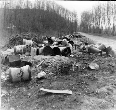 Foto degli anni 70 della riserva naturale della Fontana del Guercio che era una in quegli anni una discarica abusiva di rifiuti industriali
